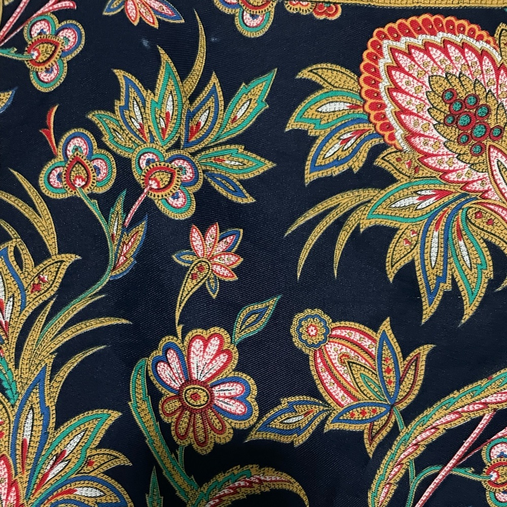 Vintage square scarf - Picture 4 of 5